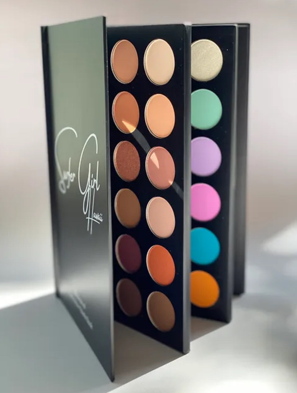 Surfer Girl Shadow palette